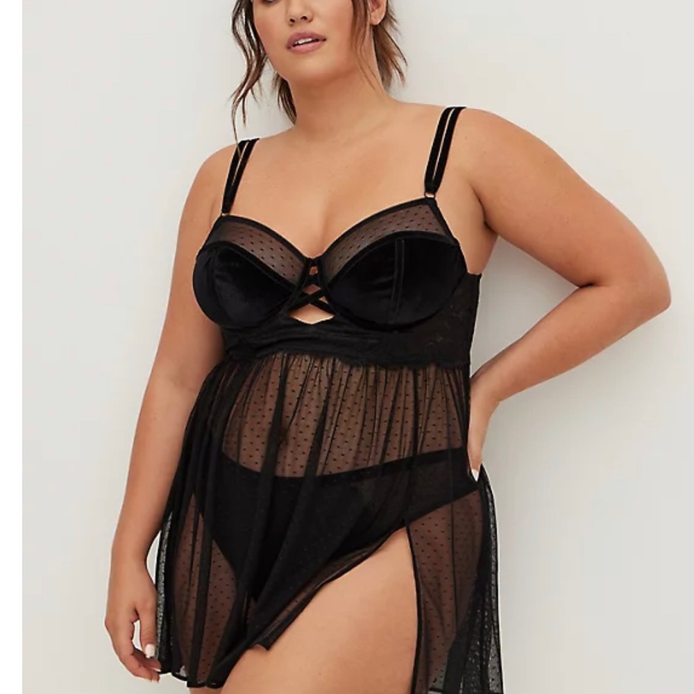Torrid Lot:Sz 4 Lace & Velour Babydoll Set W/ thong Sz4  +Lace & Velour Bodysuit